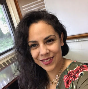 Meet your Posher, Adriana